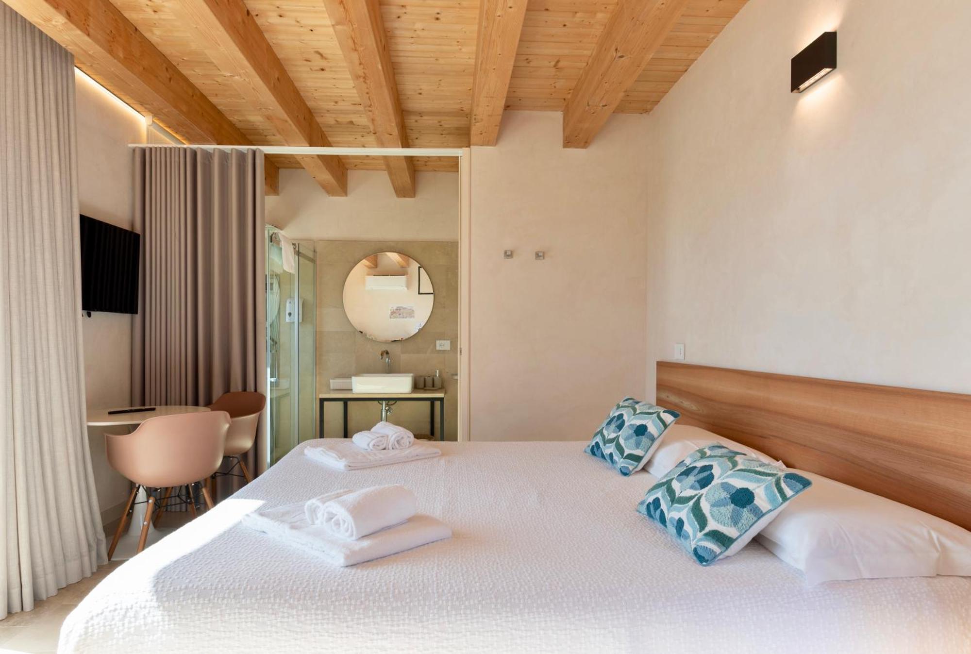 La Casa Di Irene - Suites Con Vista Ragusa Buitenkant foto