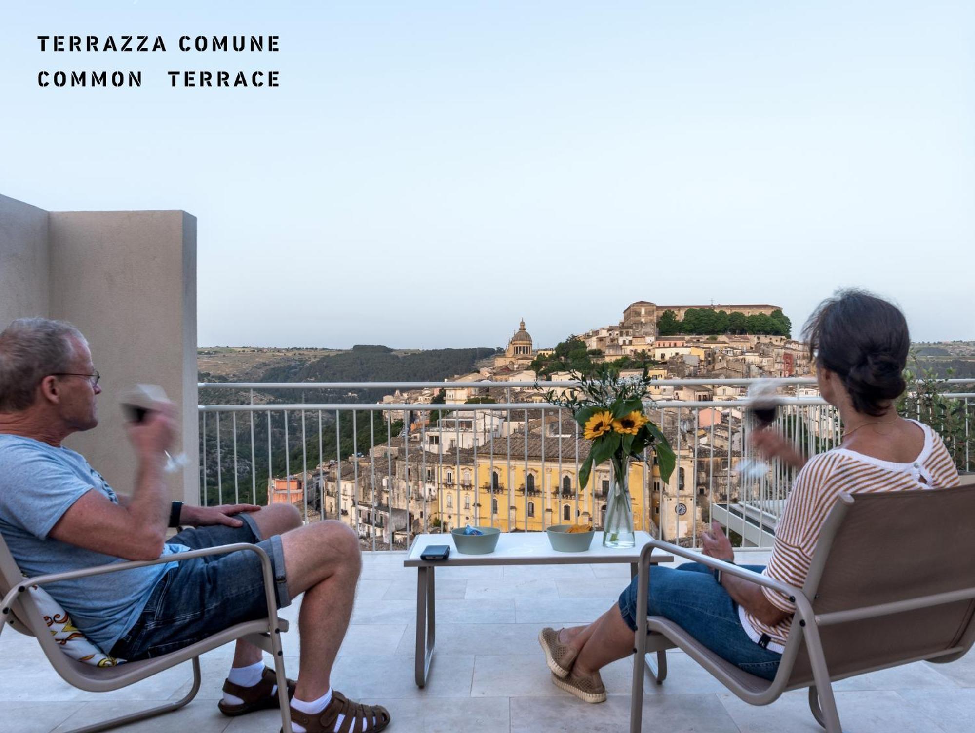La Casa Di Irene - Suites Con Vista Ragusa Buitenkant foto